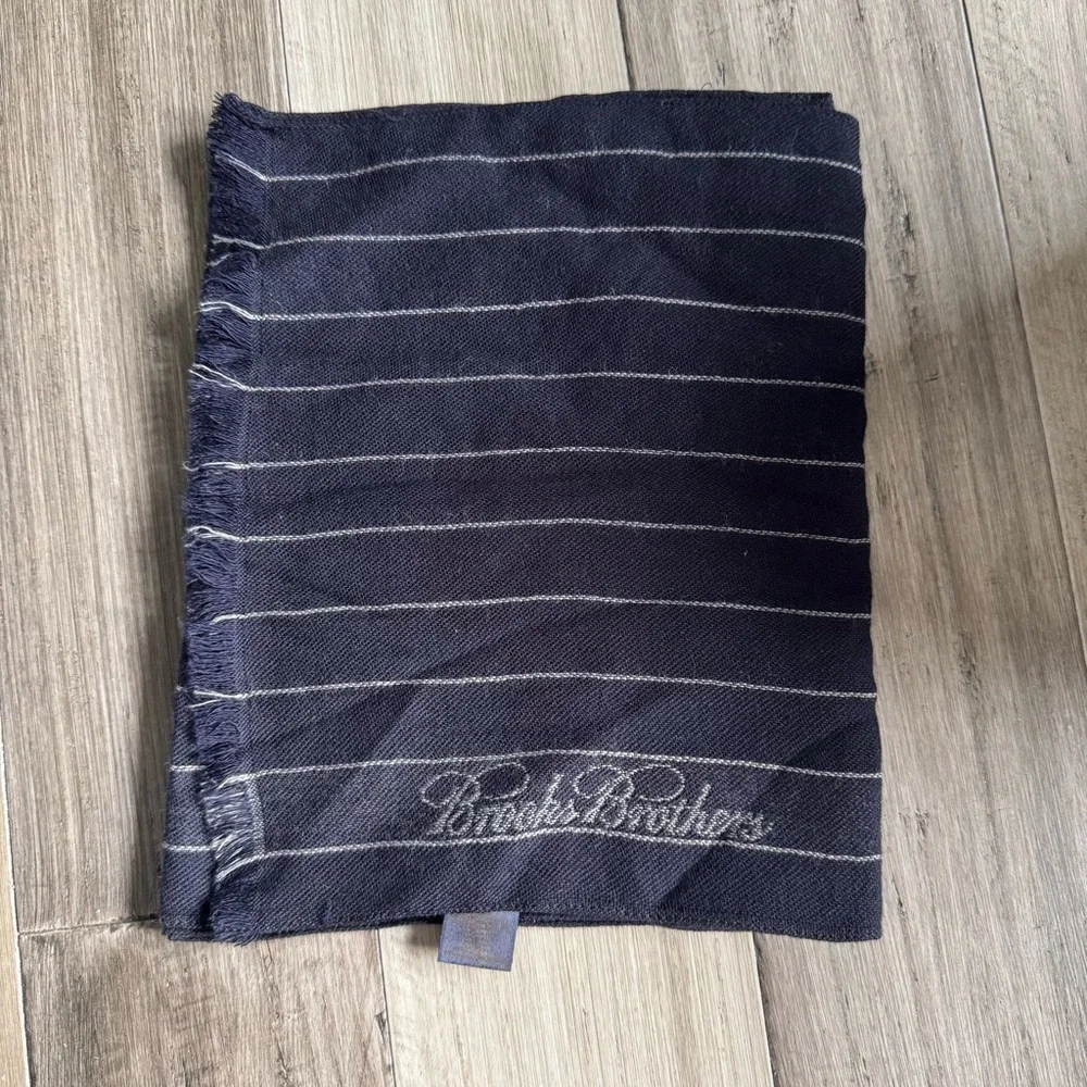 NWOT Brooks Brothers Wool Navy Gray Fringe Striped Scarf